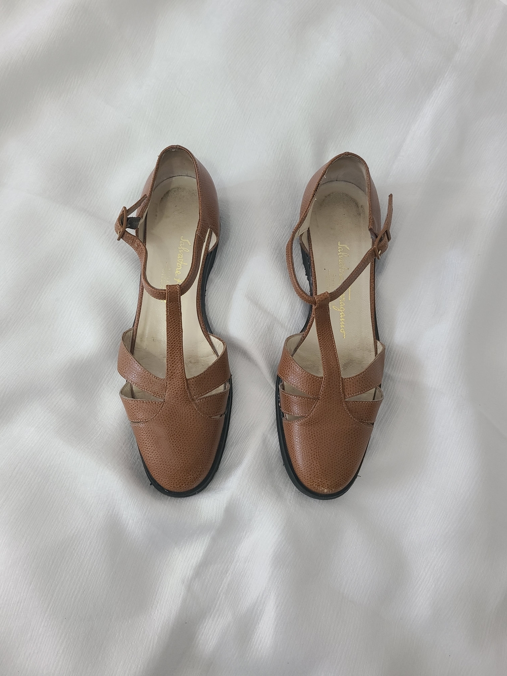 Salvatore Ferragamo Mary Jane Fisherman Brown T-Strap Leather Sandals 5B